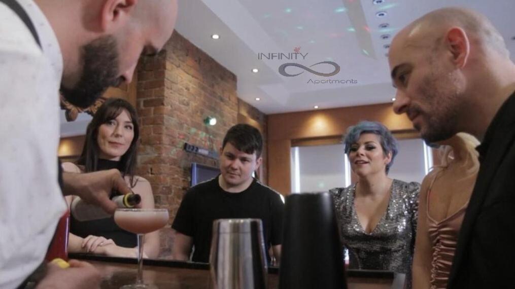 Infinity Partypadsliverpool Hen And Stag Welcome Appartement